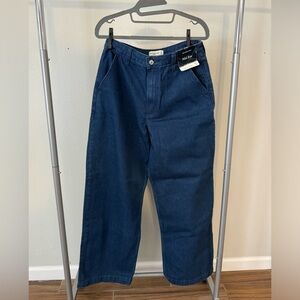 NWT Abercrombie Mid Rise Curve Love Jean size 4 size 27R